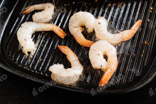 Preview: Grilled Shrimps On The Pan