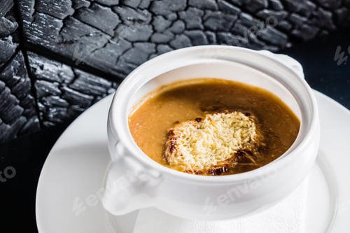 Preview: French Onion Gratin Soup