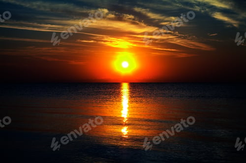 Preview: Sunrise In The Sea