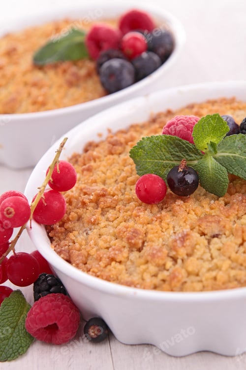 Preview: Berry Crumble