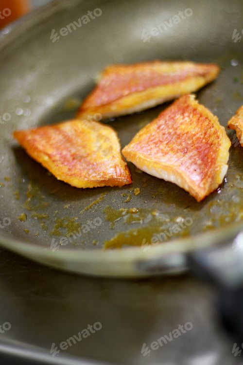 Preview: Pan Frying Red Mullet