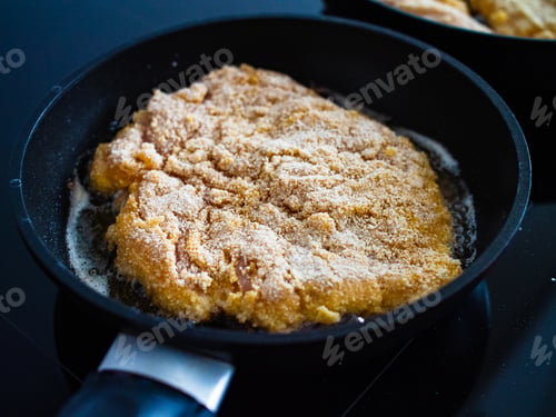 Preview: Pork Chop In Frying Pan