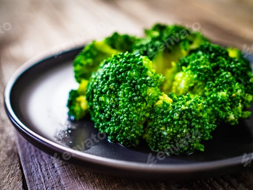 Preview: Boiled Broccoli On Wooden Table