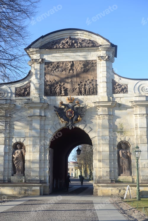 Preview: Petrovsky Gate Of The Peter And Paul Fortress In Saint Petersburg At Spring Sunny Day, Russia.