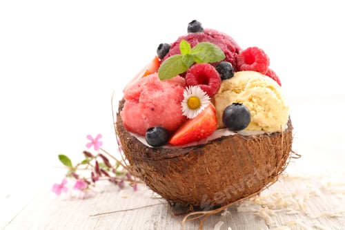 Preview: Ice Cream Scoop In Coconut Bowl