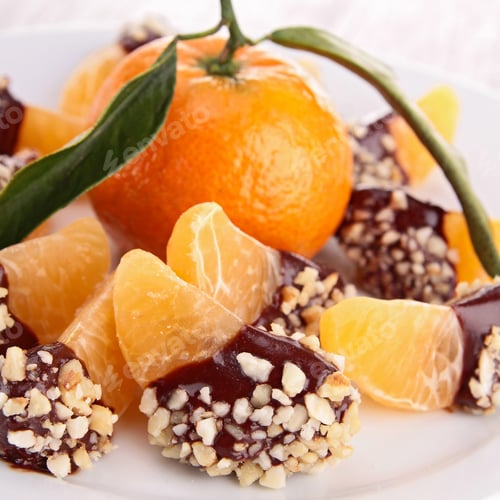 Preview: Tangerine Or Mandarin Fruit With Chocolate Sauce