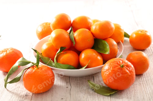 Preview: Clementine Fruit And Leaf