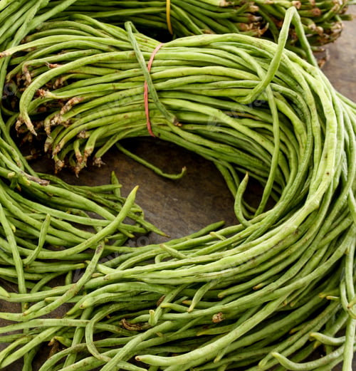 Preview: Raw Yard Beans
