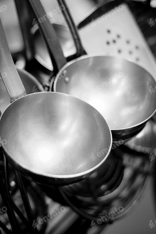 Preview: Hanging Kitchen Utensils