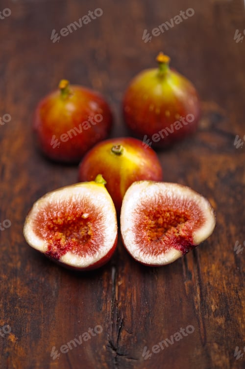 Preview: Fresh Figs Macro Closeup Over Old Wood Boards