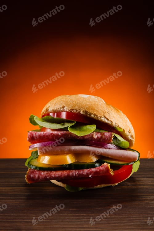 Preview: Sandwich With Salami