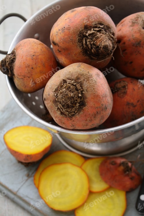 Preview: Preparing Fresh Beetroot