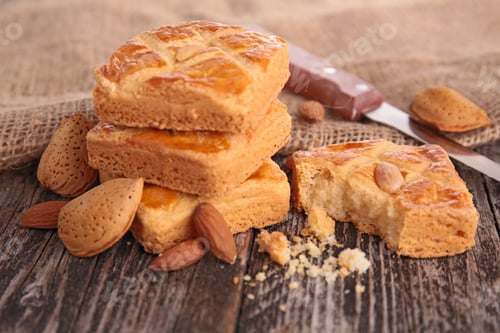 Preview: Almond Cake