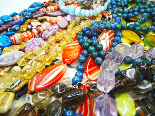 Preview: Jewelry Background Fashion Beads Necklace With Bright Crystals