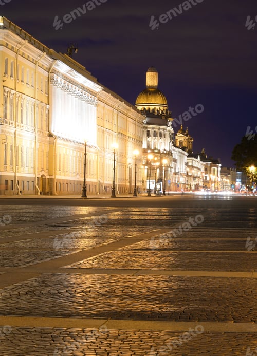 Preview: The General Staff Building And Saint Isaac'S Cathedral In St. Petersburg, Russia.