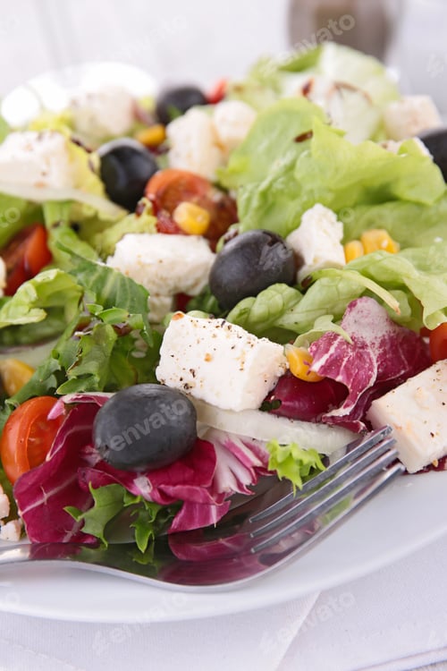 Preview: Vegetable Salad With Feta
