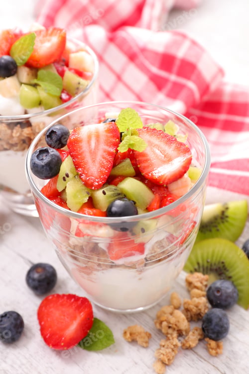 Preview: Muesli With Yogurt And Berry