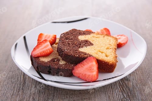 Preview: Chocolate Cake And Strawberry