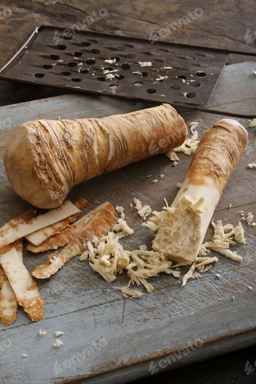 Preview: Grating Fresh Horseradish Root