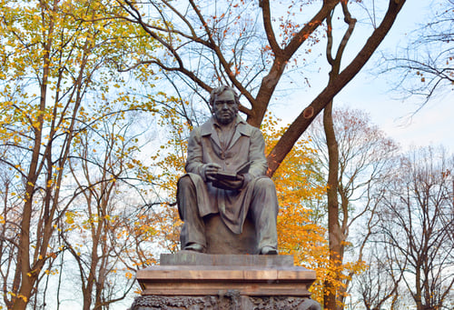 Preview: Monument To Ivan Krylov In The Summer Garden In St Petersburg, Russia.