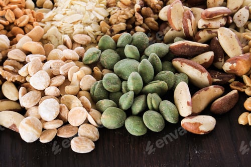 Preview: Nut Selectionin Dishes