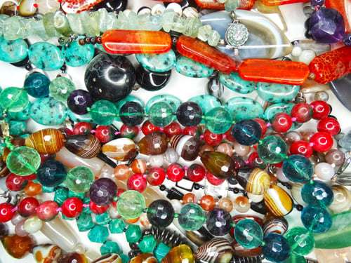 Preview: Jewelry Background Fashion Beads Necklace With Bright Crystals