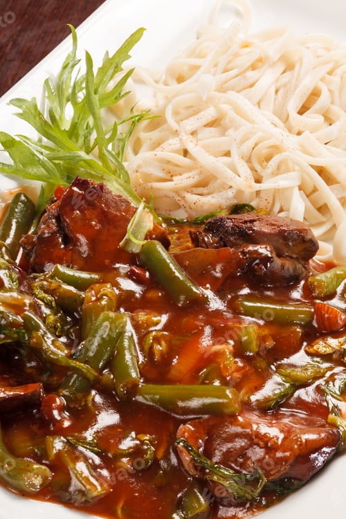 Preview: Udon With Meat And Vegetables