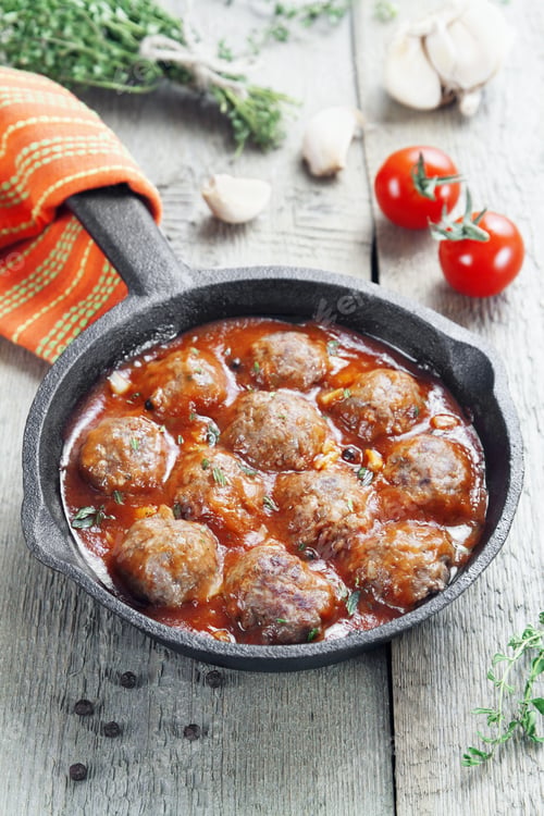 Preview: Meatballs With Tomato Sauce In A Pan
