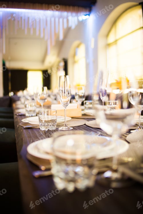 Preview: Empty Glass,Plate With Napkin-Catering Service In Restaurant