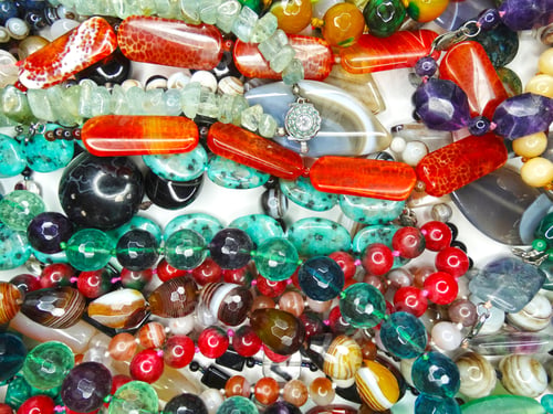 Preview: Jewelry Background Fashion Beads Necklace With Bright Crystals