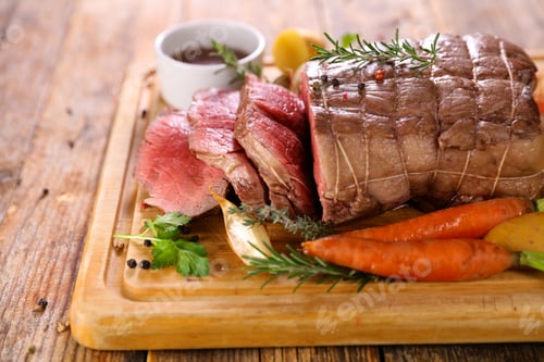 Preview: Roast Beef On Wooden Board