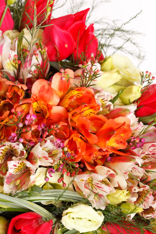 Preview: Beautiful Flowers In The Basket
