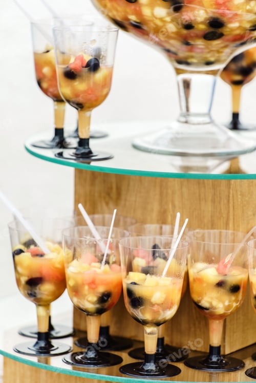 Preview: Catering Food