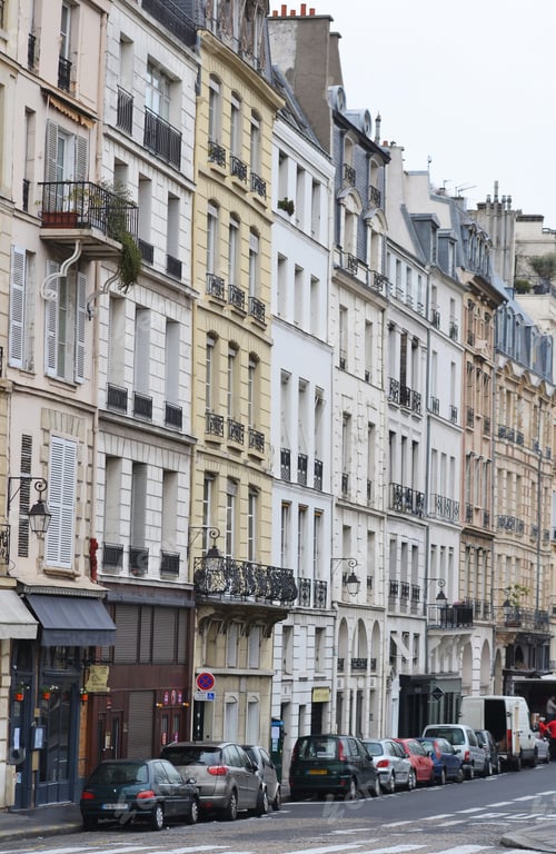 Preview: Houses On The Streets Of The Capital Of France - Paris.