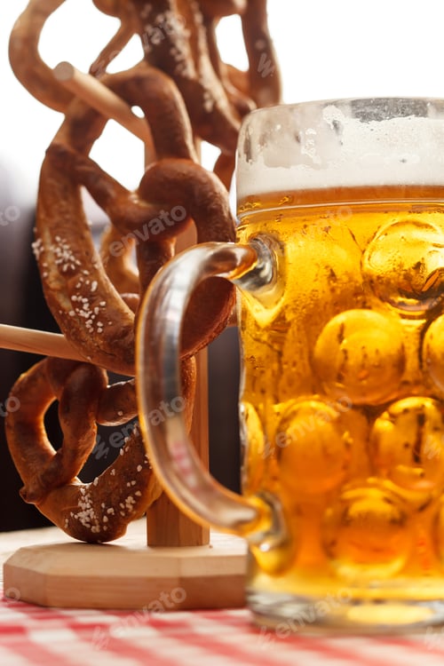 Preview: German Pretzel Bread With Beer