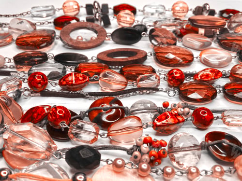 Preview: Jewelry Background Fashion Beads Necklace With Bright Crystals