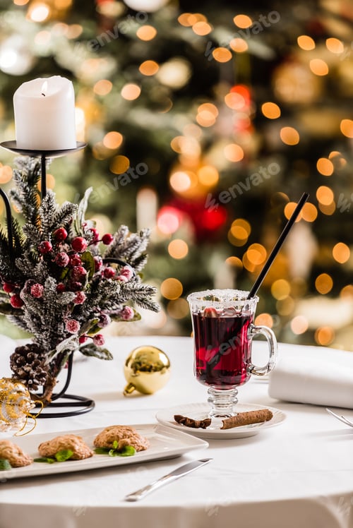Preview: Christmas Table With Mulled Wine