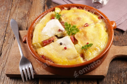 Preview: Delicious Tartiflette Dish with Cheese and Ham
