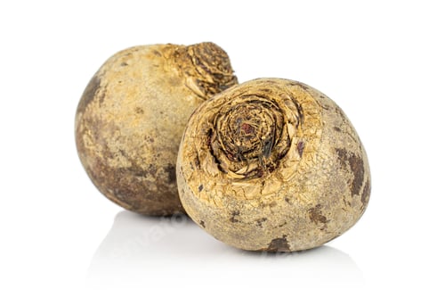 Preview: Group Of Two Whole Raw Red Beetroot Isolated On White Background