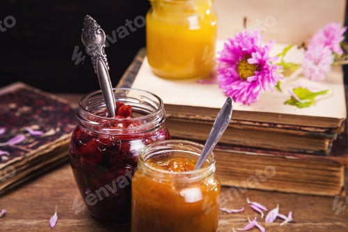 Preview: Set Of Jam And Honey In Glass Container With Flower And Book