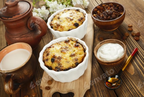 Preview: Casserole With Curd And Raisin In The Ceramic Pot