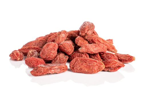 Preview: Pile of Dried Goji Berries on White Background