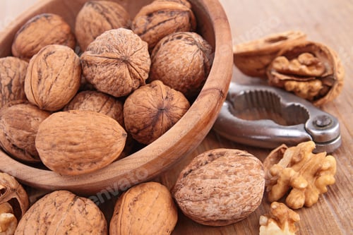 Preview: Walnut And Nutcracker