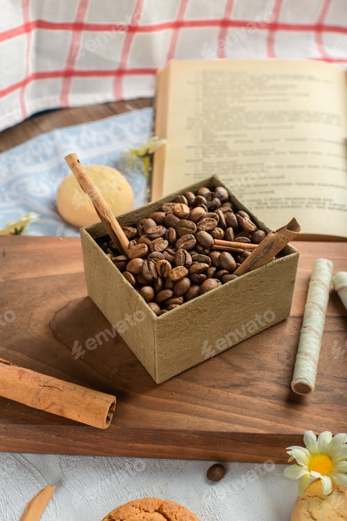 Preview: Coffee Beans In A Cardboard Box