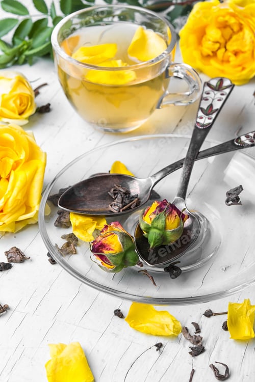 Preview: Flower Herbal Tea With Petals Yellow Tea Rose
