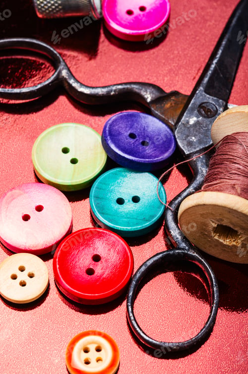 Preview: Bright Assorted Sewing Buttons In Mix Colors