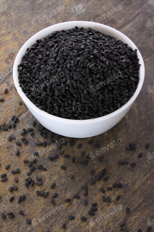 Preview: Healthy Dried Sesame Seeds In White Dish