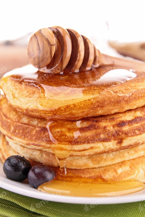 Preview: Pancake With Honey