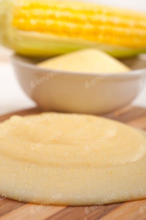 Preview: Polenta Traditional North Italy Corn Maize Flour Cream With Cob