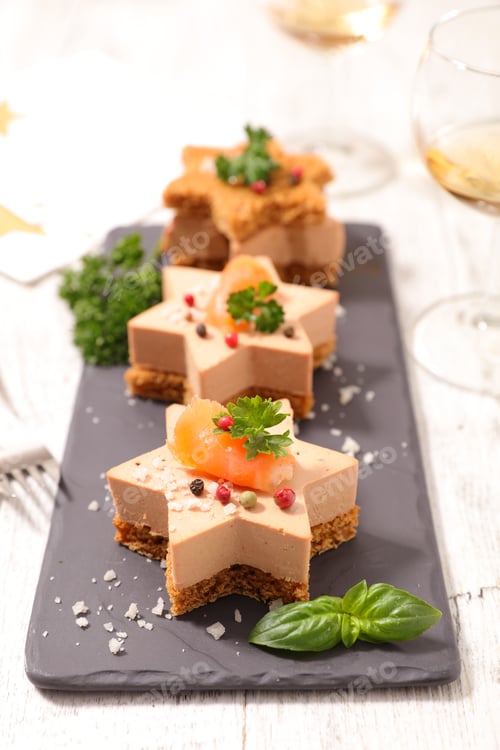 Preview: Festive Canape With Gingerbread Cake, Foie Gras And Salmon